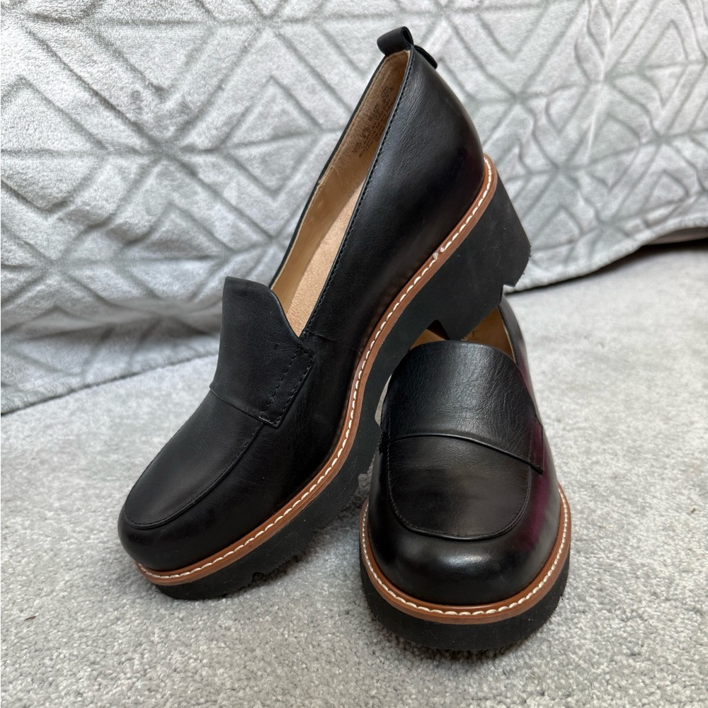 Naturalizer Darry Lug Sole Loafer